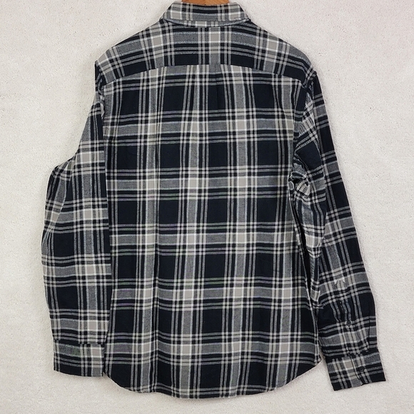 J. Crew Men's Classic Fit Black And Gray Plaid Button Down Flannel Shirt M NEW - Picture 4 of 10